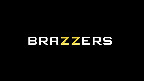 Dominuru - Luna Star, Angela White / Brazzers  / stream full from www.zzfull.com/smile