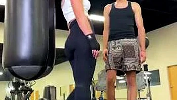 Kelsie in gym: Blowjob, Doggy  Babe Porn
