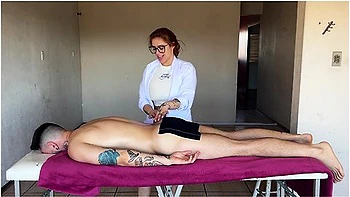 The Massage She Couldnt Control