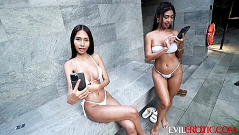 Facial smut with graceful baby from Evil Erotic