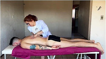 The Massage She Couldnt Control