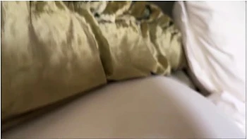 Big Step Sis Shares Bed On Miami Vacation - Nika Venom